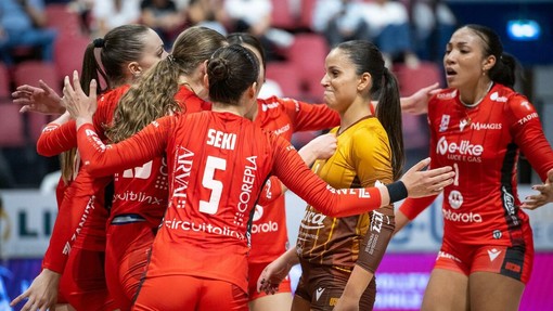 UYBA, sfida dal sapore storico: domenica a Biella arrivano le rossoblù di Bergamo UYBA, sfida dal sapore storico: domenica a Biella arrivano le rossoblù di Bergamo