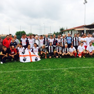 Le Vecchie Glorie vincono il Trofeo dell'Amicizia