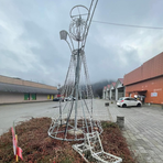 Vandali in azione anche a Pray, danni all'Angelo della Pro Loco: “Non si ripeta più” (foto dalla pagina Facebook di Pro Loco Pray) Vandali in azione anche a Pray, danni all'Angelo della Pro Loco: “Non si ripeta più” (foto dalla pagina Facebook di Pro Loco Pray)