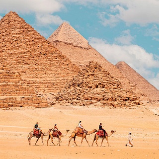 Viaggi organizzati in Egitto: diario di un tour di gruppo tra storia, cultura e crociera sul Nilo