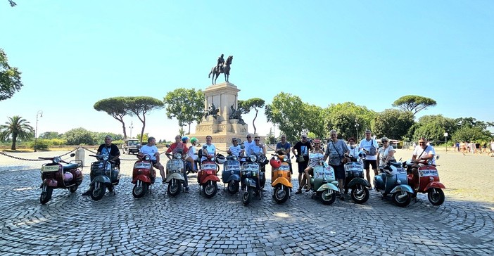 Da Biella a Roma per il World Vespa Days FOTO