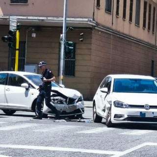 Vigliano Biellese, scontro tra auto in via Milano: traffico rallentato - Foto Riccardo Tosi