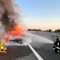 Dal Nord Ovest – Auto a fuoco sull’A26