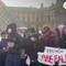 Francia, gli studenti bloccano l'accesso al Louvre Francia, gli studenti bloccano l'accesso al Louvre