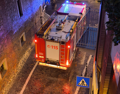 Maltempo, cavi sfiammano a Candelo: arrivano i Vigili del Fuoco