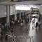A Kharkiv la metropolitana diventa rifugio antiaereo e scuola