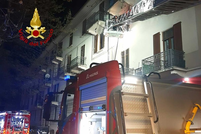 Dal Nord Ovest – Tragico incendio in casa, trovata una persona priva di vita
