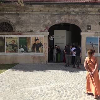 Portrait of Italians, a Roma una mostra fotografica realizzata interamente con Realme 16 pro series Portrait of Italians, a Roma una mostra fotografica realizzata interamente con Realme 16 pro series