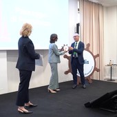 Ceo Meeting ELIS: passaggio di consegne. La ricerca Bocconi: i senior si sentono più giovani di 11 anni Ceo Meeting ELIS: passaggio di consegne. La ricerca Bocconi: i senior si sentono più giovani di 11 anni