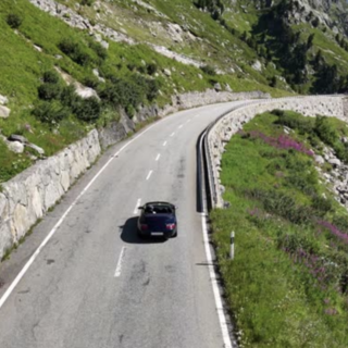 Neve sui valichi alpini e allerta valanghe spingono il routing dinamico per fresco e farmaci Neve sui valichi alpini e allerta valanghe spingono il routing dinamico per fresco e farmaci