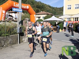 Miagliano corre insieme: 104enne e 92enne emozionano al Villa Poma Trail FOTO Davide Finatti per newsbiella.it