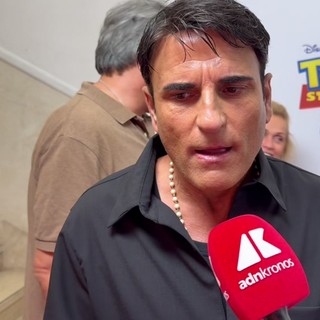 Sal Da Vinci: "Serata Eurovision a Sanremo? Bello rinnovare le cose. Mio 'one man show' in Rai? Chi lo sa" Sal Da Vinci: "Serata Eurovision a Sanremo? Bello rinnovare le cose. Mio 'one man show' in Rai? Chi lo sa"