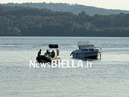 Aveva 34 anni l’uomo morto annegato nel Lago di Viverone (foto di Davide Finatti per newsbiella.it) Aveva 34 anni l’uomo morto annegato nel Lago di Viverone (foto di Davide Finatti per newsbiella.it)