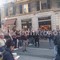 Ex Ilva, i cori di protesta degli operai all'arrivo a Genova di Piantedosi Ex Ilva, i cori di protesta degli operai all'arrivo a Genova di Piantedosi