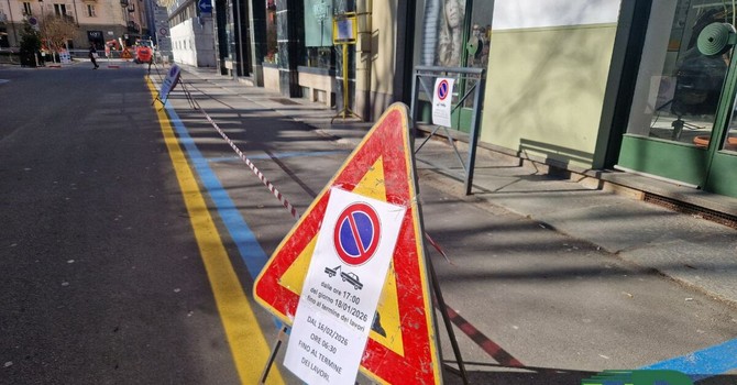 Biella, viale Matteotti: via 17 parcheggi a pagamento, spazio agli autobus