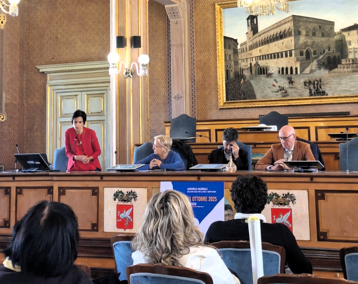Valdilana cammina per la pace, il Comune ai lavori del convegno di Perugia (foto dal comune di Valdilana) Valdilana cammina per la pace, il Comune ai lavori del convegno di Perugia (foto dal comune di Valdilana)