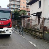 Gaglianico, casa inagibile a seguito dell'incendio   (foto di Mattia Baù e Vigili del Fuoco)