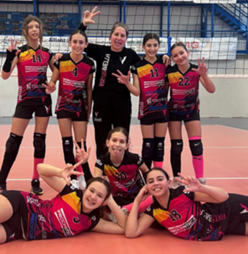 In foto, le atlete della squadra Under 13 Virtus Biella dopo il successo contro GS Pavic Romagnano