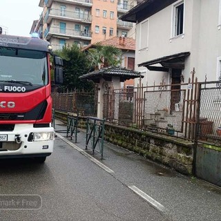 Gaglianico, casa inagibile a seguito dell'incendio   (foto di Mattia Baù e Vigili del Fuoco)