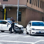 Vigliano Biellese, scontro tra auto in via Milano: traffico rallentato - Foto Riccardo Tosi
