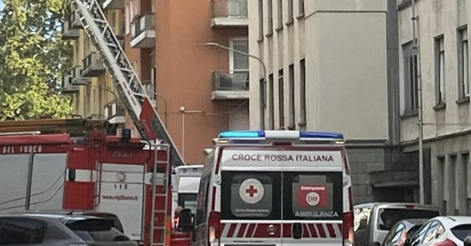 Cade in casa e resta a terra per ore: anziana soccorsa a Biella Cade in casa e resta a terra per ore: anziana soccorsa a Biella