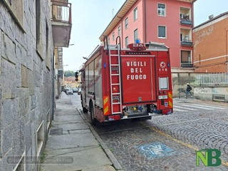 Biella, donna soccorsa in via Dante FOTO Nicola Rasolo per newsbiella.it Biella, donna soccorsa in via Dante FOTO Nicola Rasolo per newsbiella.it