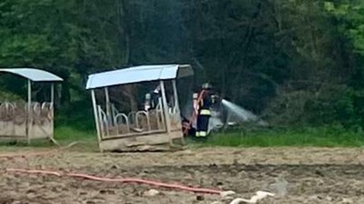 Roulotte avvolta dalle fiamme, scatta l’allarme a Mongrando