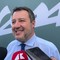 Salvini promette ai fan della Vespa: "Potrete continuare a circolare"