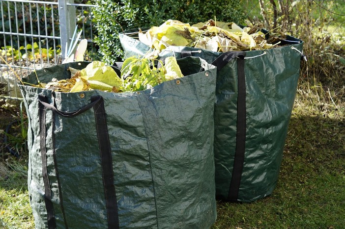 Portula, abbattimento della vegetazione lungo la provinciale: previsti sensi unici alternati e brevi stop al traffico Portula, abbattimento della vegetazione lungo la provinciale: previsti sensi unici alternati e brevi stop al traffico