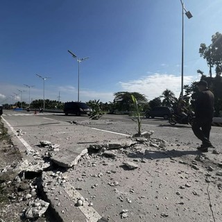 Terremoto di magnitudo 7.8 nelle Filippine, almeno 8 morti e 200 feriti