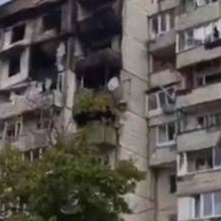 Ucraina, attacco di Kiev nella regione di Belgorod: sei morti e quattro feriti tra cui un bambino Ucraina, attacco di Kiev nella regione di Belgorod: sei morti e quattro feriti tra cui un bambino