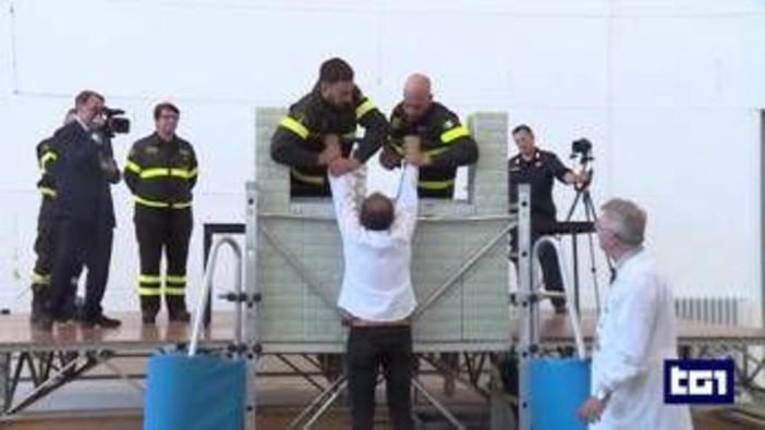 David Rossi, la commissione di inchiesta fa i nomi di due persone: "Sarebbero coinvolte" David Rossi, la commissione di inchiesta fa i nomi di due persone: "Sarebbero coinvolte"