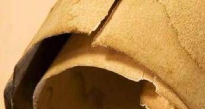 Iliade in una mummia in Egitto, il chiarimento: "Papiro usato come imballaggio"