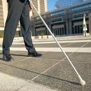 Napoli, si finge cieco per 20 anni: arrestato insieme alla moglie Napoli, si finge cieco per 20 anni: arrestato insieme alla moglie