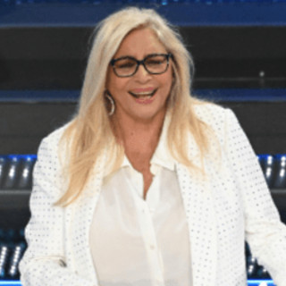 Domenica In, oggi gran finale: ospite Catherine, la mamma della 'famiglia nel bosco'