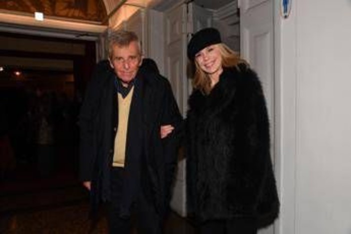 La volta buona, Benedicta Boccoli: "Ho sposato mio marito ma non viviamo insieme" La volta buona, Benedicta Boccoli: "Ho sposato mio marito ma non viviamo insieme"