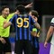 Inter-Shakhtar, nerazzurri in dieci al 68’: Bastoni espulso dopo due gialli in due minuti Inter-Shakhtar, nerazzurri in dieci al 68’: Bastoni espulso dopo due gialli in due minuti