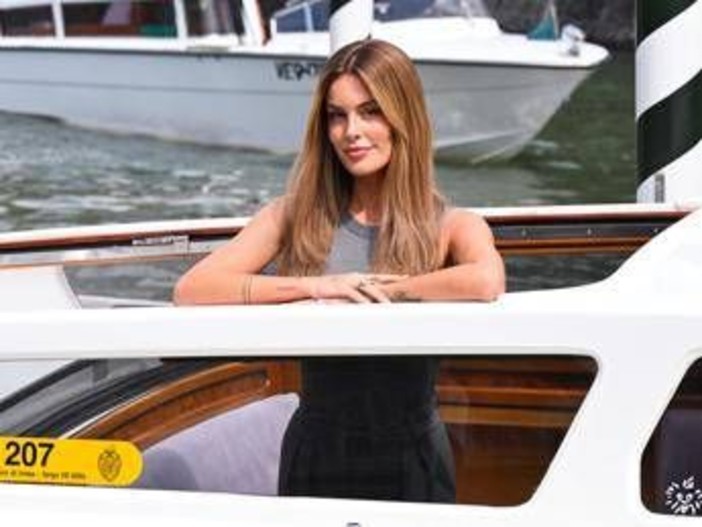 Sophie Codegoni, l'incidente alla Milano Fashion Week: "Sono piena di lividi" Sophie Codegoni, l'incidente alla Milano Fashion Week: "Sono piena di lividi"