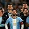 Messi, i regali per l’addio all’Argentina: dal 'bracciale della leggenda' ai cartellini dell'arbitro e... la Coppa America Messi, i regali per l’addio all’Argentina: dal 'bracciale della leggenda' ai cartellini dell'arbitro e... la Coppa America