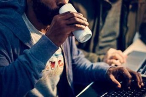 Esiste la dipendenza da energy drink? "Possono fare male alla salute"