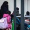 Burqa e niqab vietati a scuola, multe fino a 1000 euro. Tetto del 30% per alunni stranieri: la bozza del decreto Burqa e niqab vietati a scuola, multe fino a 1000 euro. Tetto del 30% per alunni stranieri: la bozza del decreto