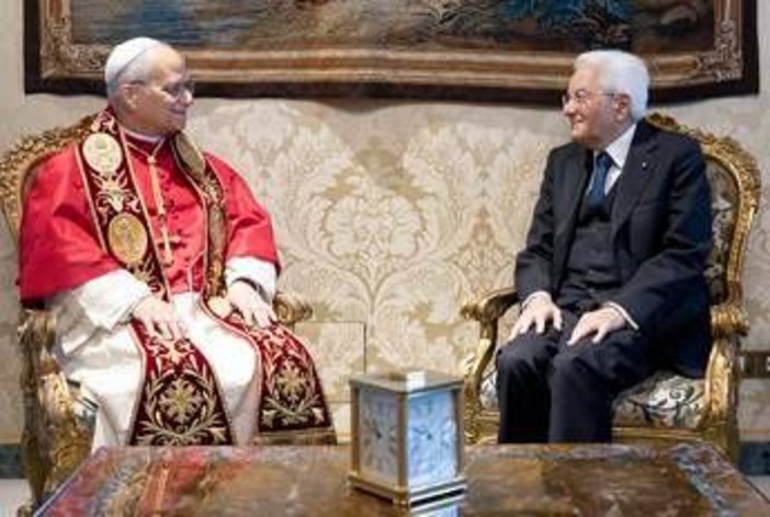 Papa in visita al Quirinale, Mattarella: "Rilanciare soluzione due popoli due Stati". Leone: "Risposte urgenti e lungimiranti" Papa in visita al Quirinale, Mattarella: "Rilanciare soluzione due popoli due Stati". Leone: "Risposte urgenti e lungimiranti"