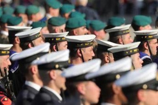 Concorsi nelle Forze Armate e nelle Forze di Polizia, le opportunità dell’autunno e come prepararsi Concorsi nelle Forze Armate e nelle Forze di Polizia, le opportunità dell’autunno e come prepararsi