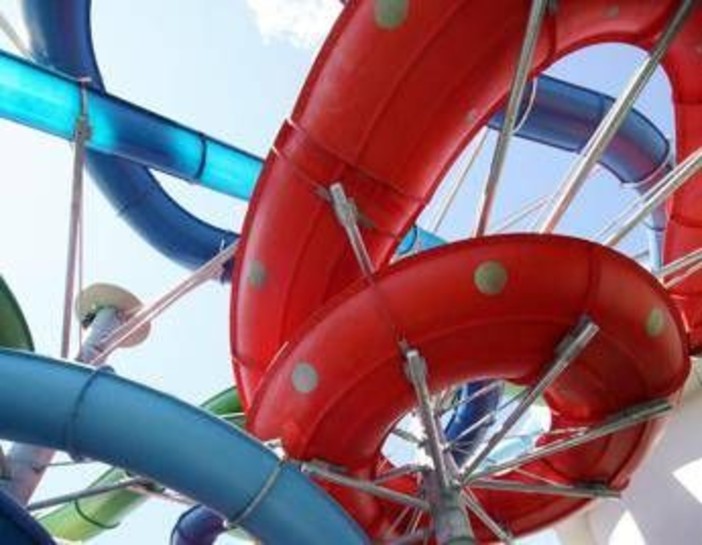 Acquaworld assume oltre 100 persone per l’estate, aperte le selezioni