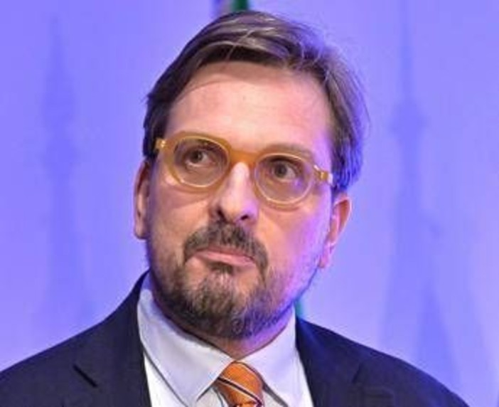 Auto, Guidesi: "Non basta revoca divieto vendita veicoli a benzina e diesel" Auto, Guidesi: "Non basta revoca divieto vendita veicoli a benzina e diesel"