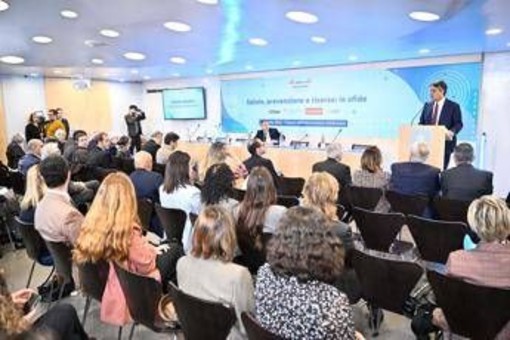 Sanità: la rilevazione, cala fiducia in Ssn e pesano di più le liste d'attesa