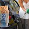 Benzina e diesel, prezzo continua a salire: quanto costano al litro, self e autostrada Benzina e diesel, prezzo continua a salire: quanto costano al litro, self e autostrada