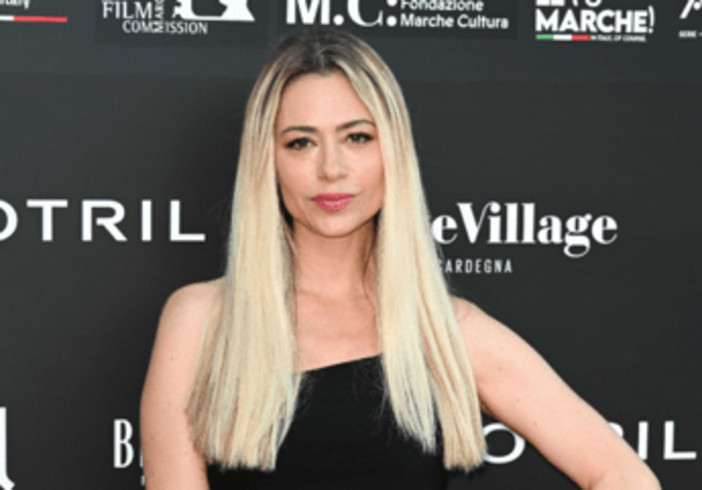 Martina Stella, la separazione dall'ex marito: &quot;Era un matrimonio affollato&quot;