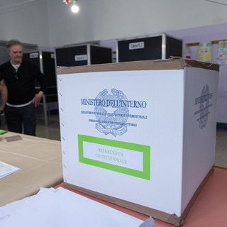 Referendum, riaperti i seggi. Alle 23 affluenza record al 46%