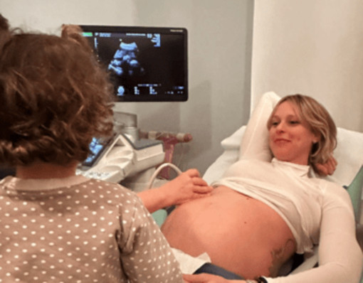 Federica Pellegrini, conto alla rovescia: il parto ad aprile e l'emozione di Matilde